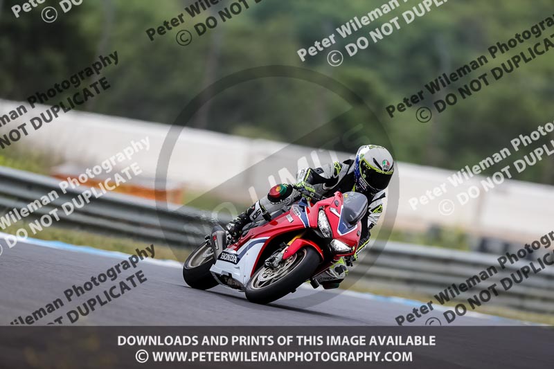 estoril;event digital images;motorbikes;no limits;peter wileman photography;portugal;trackday;trackday digital images